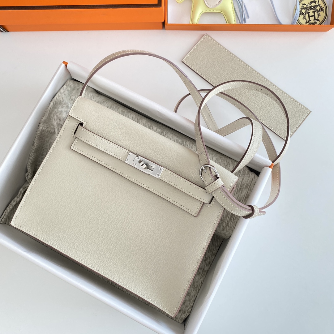 Hermes Kelly Danse Evercolor Bag In Cream White Color